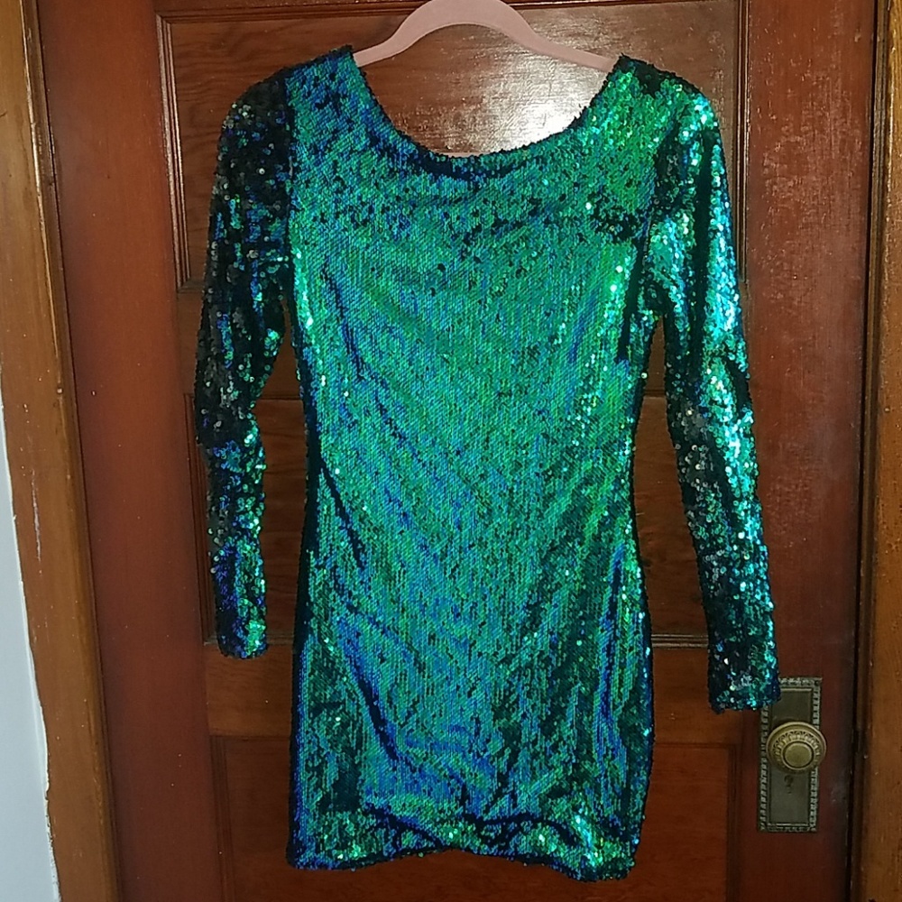 Green Sequin dress